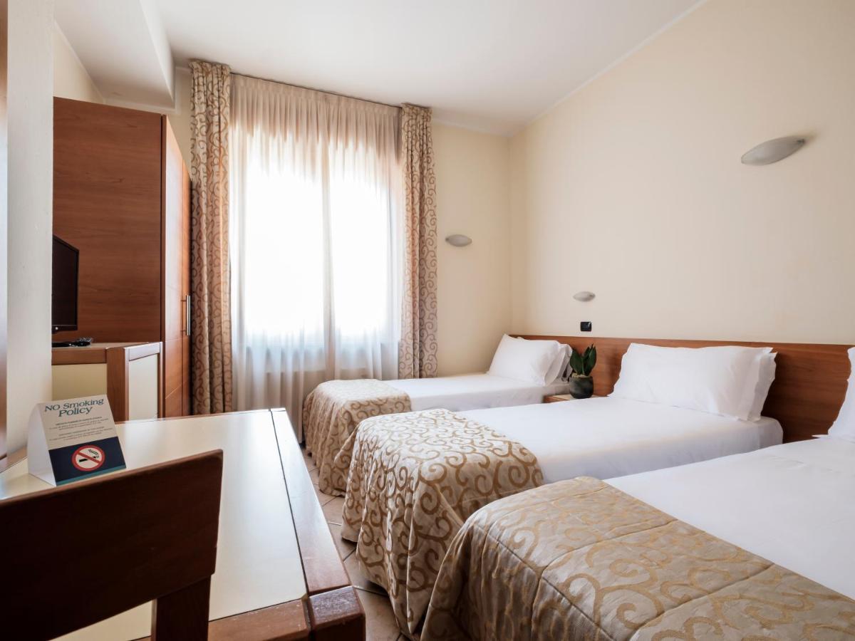 Hotel Lory Φορλί Εξωτερικό φωτογραφία