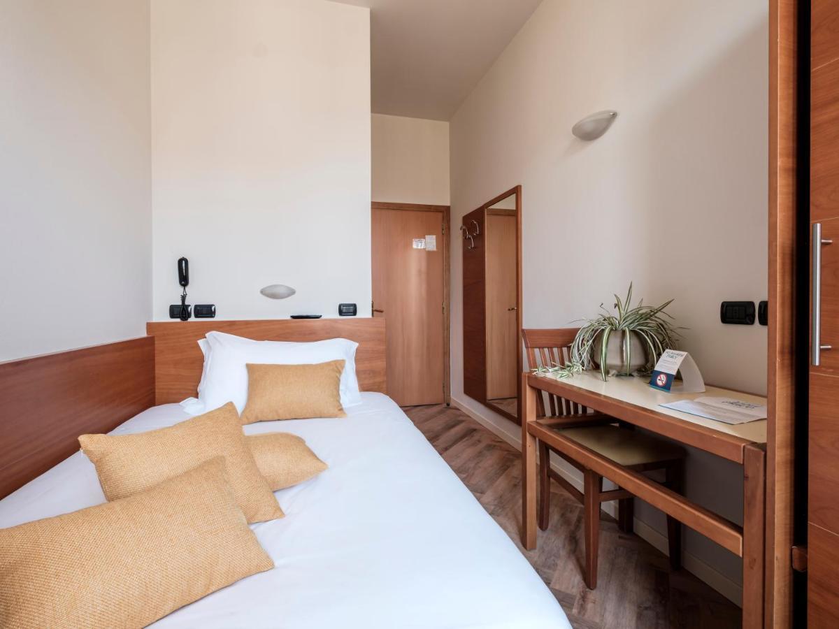 Hotel Lory Φορλί Εξωτερικό φωτογραφία