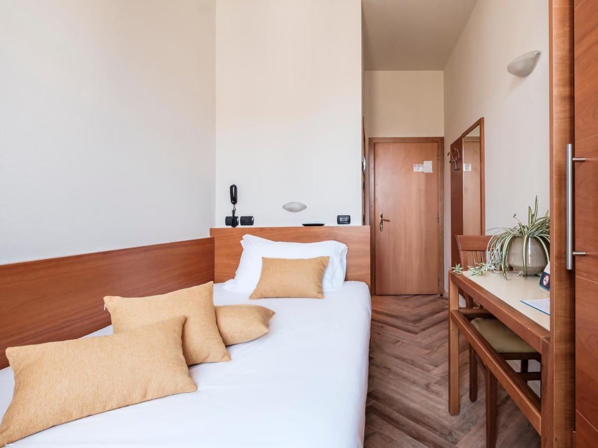 Hotel Lory Φορλί Εξωτερικό φωτογραφία